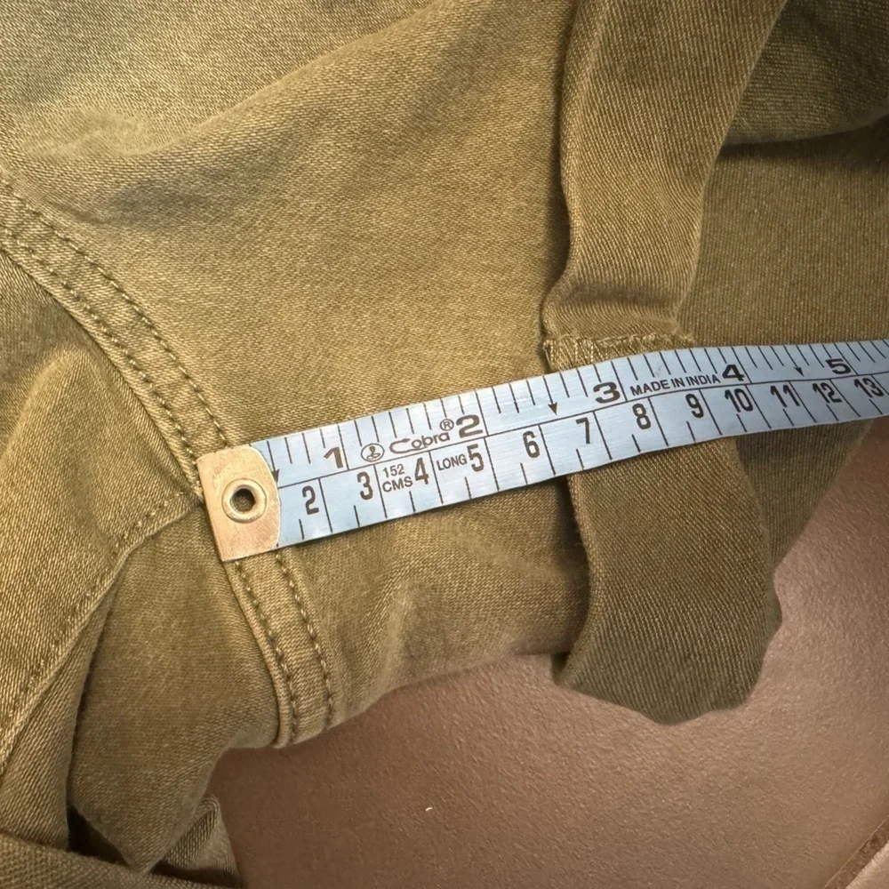 UNIVERSAL THREAD High Rise Midi Olive Green Cuff Stretch Jean Shorts SZ 25 EUC